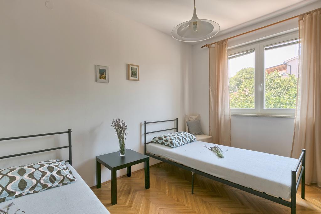 Apartments Veruda Porat Pula Exterior photo